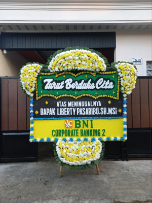 Papan Bunga Duka di Gunungkencana