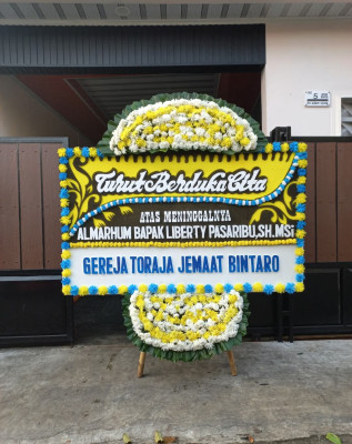 Papan Bunga Duka di Gunungkencana