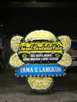 Papan Bunga Duka di Gunungkencana